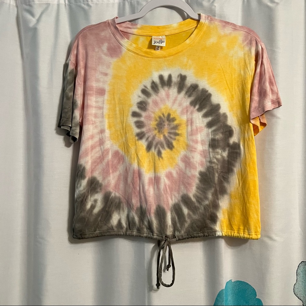 Cinch tie dye top